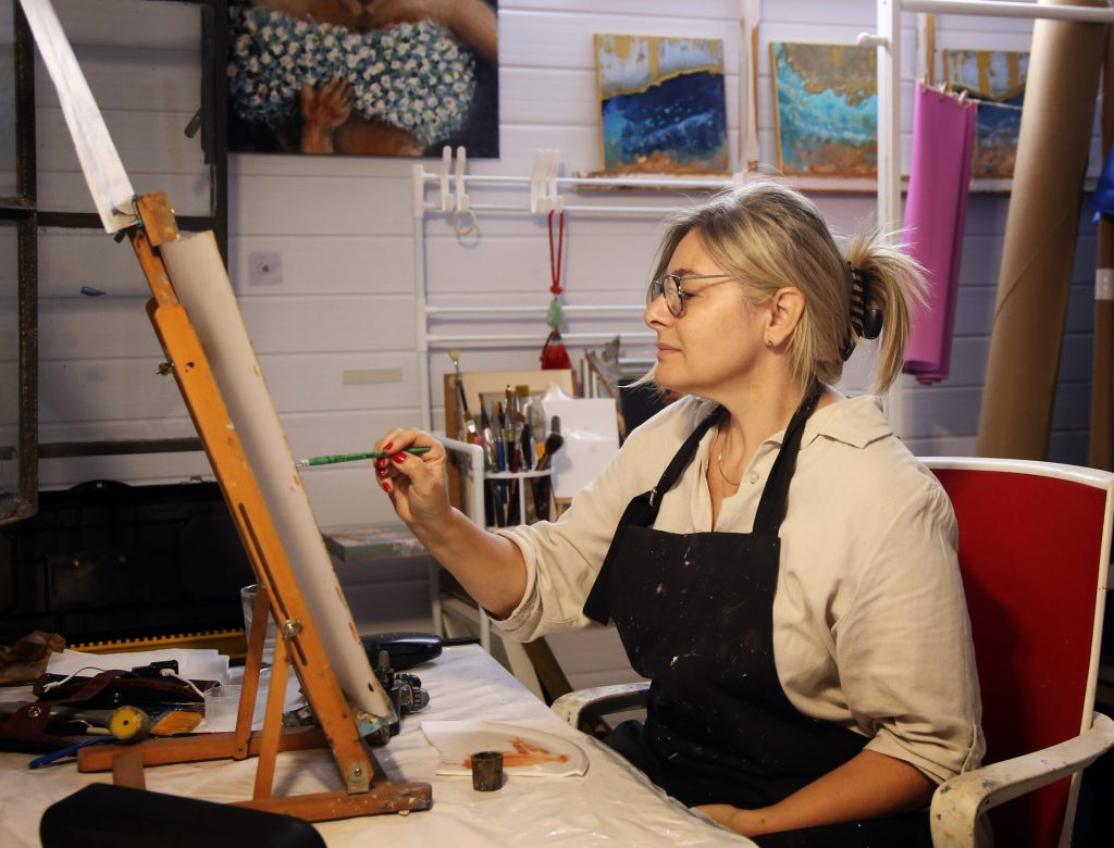 z mira pintura
